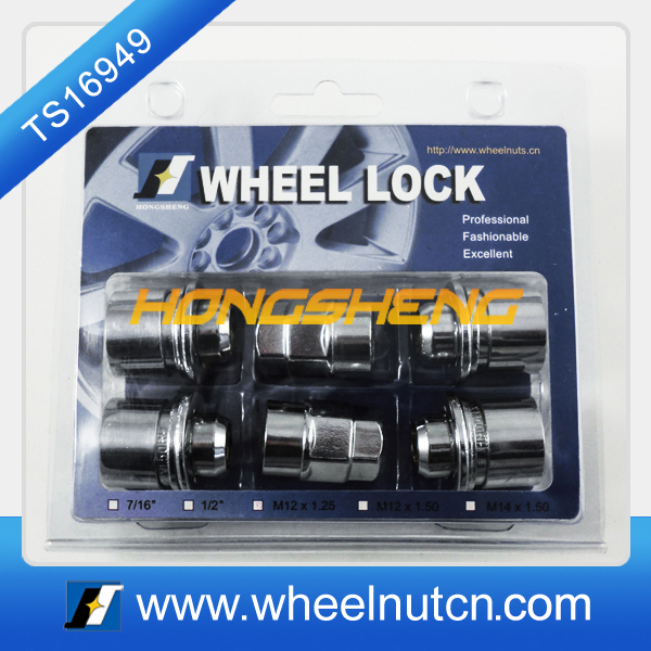 TOYOTA Locking Lug Nuts 46650